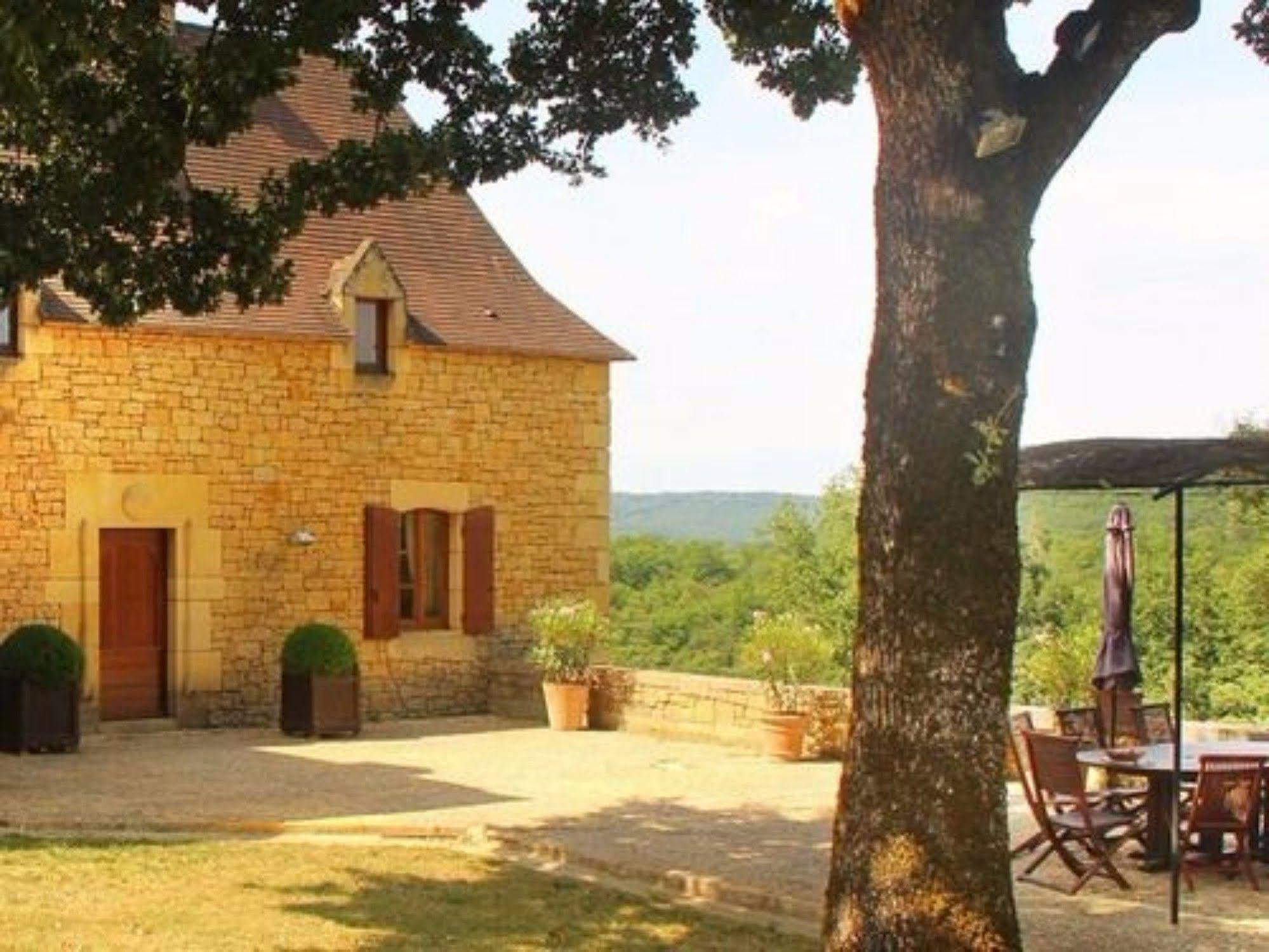 Chambres D'Hotes Avec Piscine La Rossillonie Beynac-et-Cazenac Esterno foto